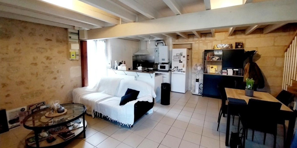 maison à LA SAUVE (33670)